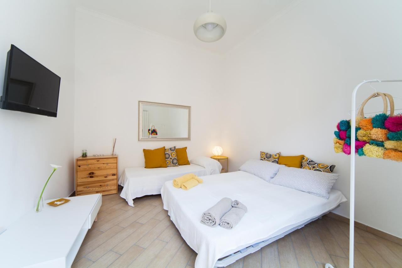 Napoli Centro Suite - Duomo Apartment Exterior photo