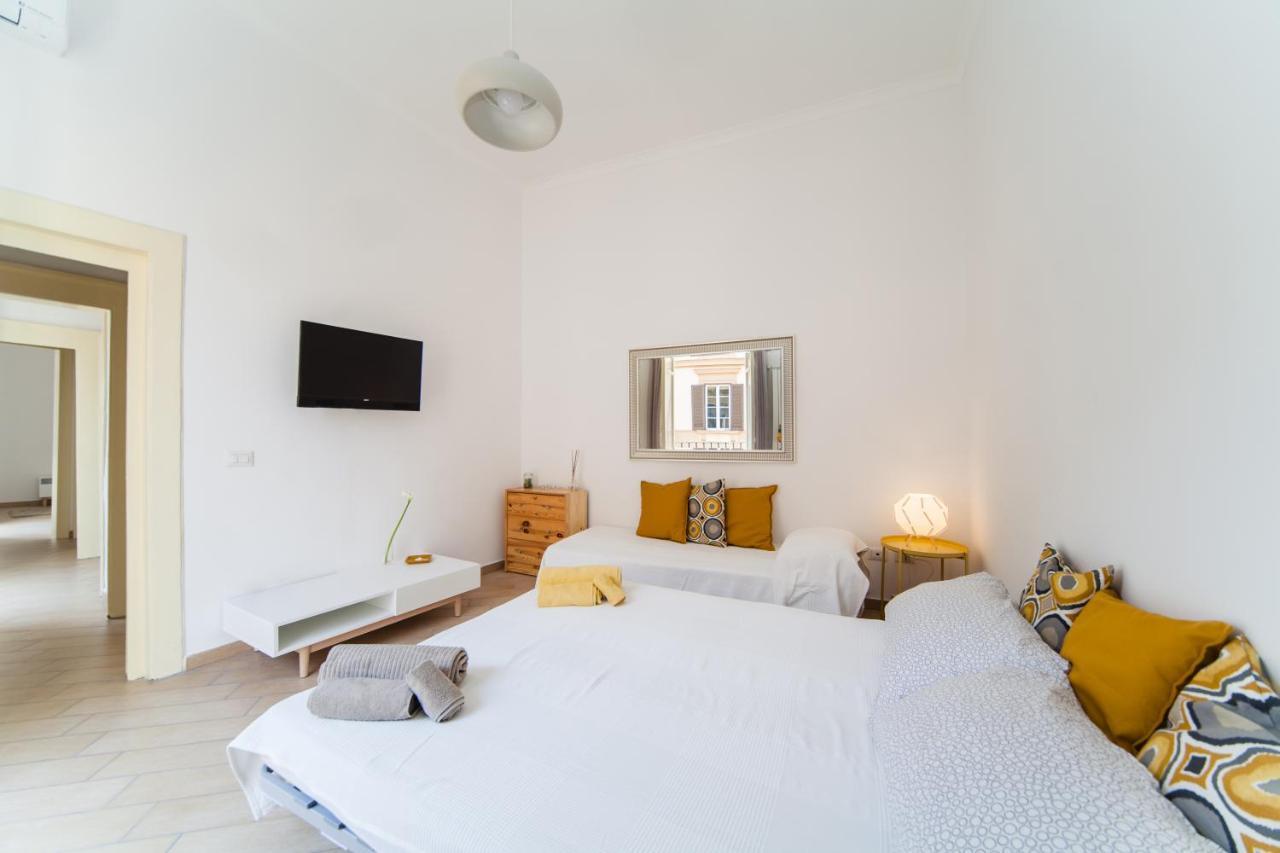 Napoli Centro Suite - Duomo Apartment Exterior photo