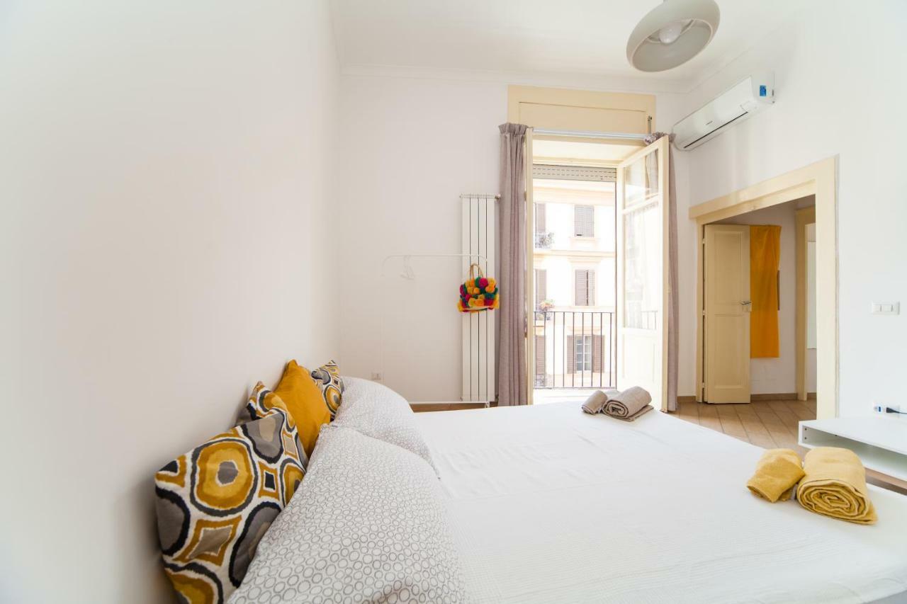 Napoli Centro Suite - Duomo Apartment Exterior photo